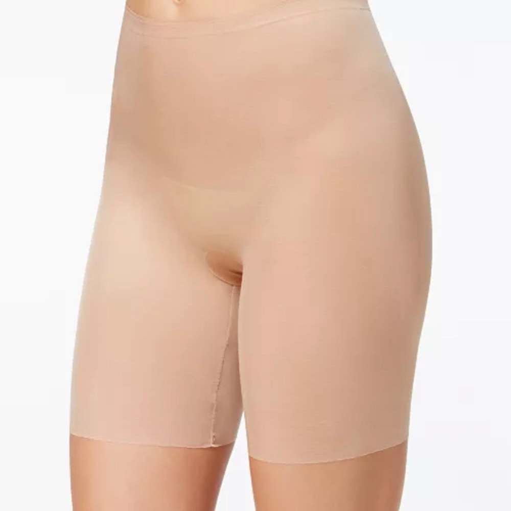 NWT Spanx. Britches Mid thigh Shorts in Beige. M - Picture 4 of 5